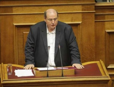 Ν. Φίλης: «Η κυβέρνηση κατόρθωσε παρά την πολιτική των μνημονίων να λειτουργήσει το δημόσιο σχολείο από την πρώτη ημέρα»